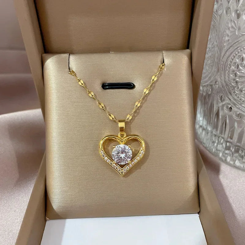 AURORA™️ – Peach Heart Pearl Oyster Clavicle Necklace