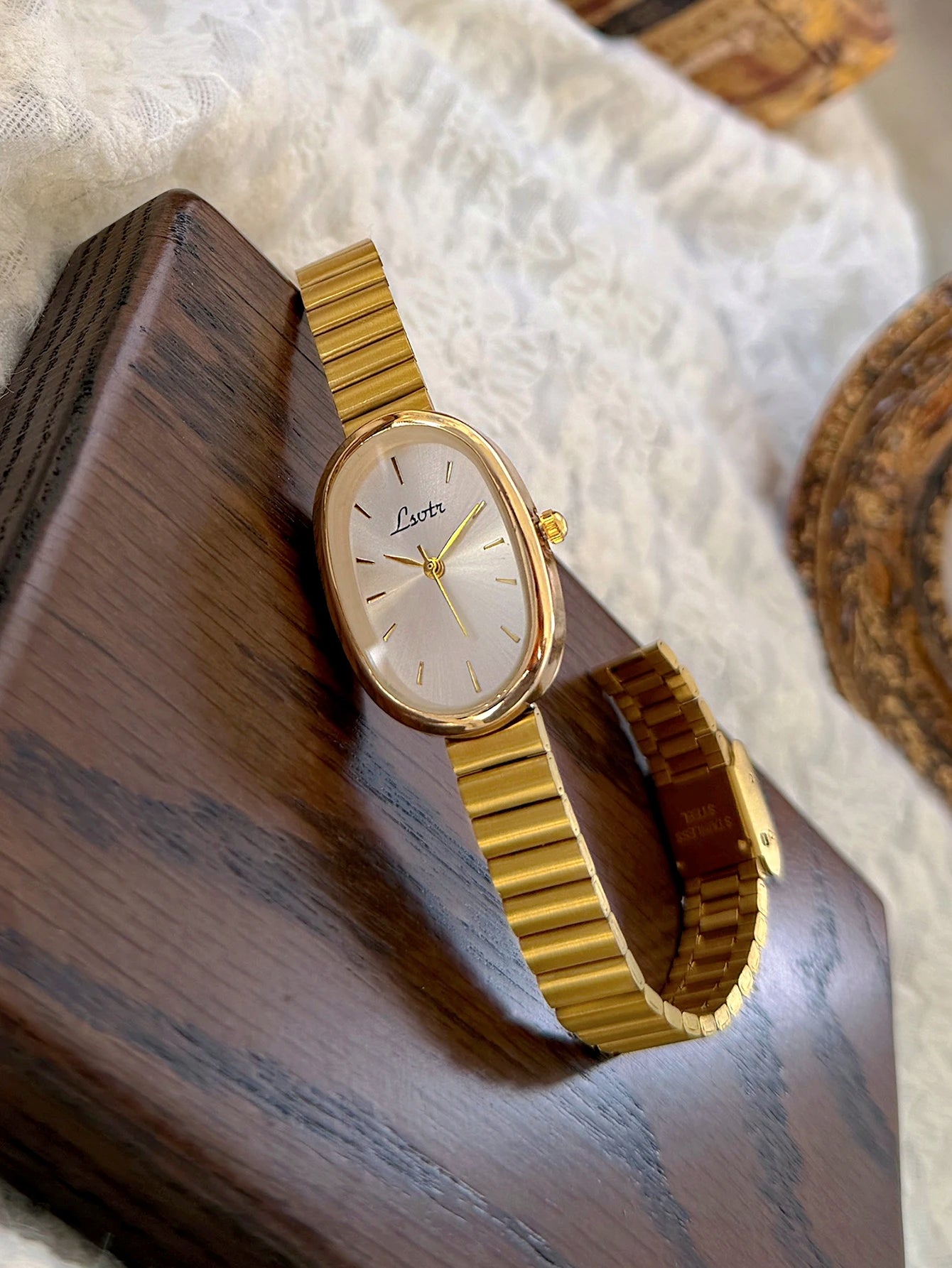 Golden Aura™ – Gold Bracelet Women Watch