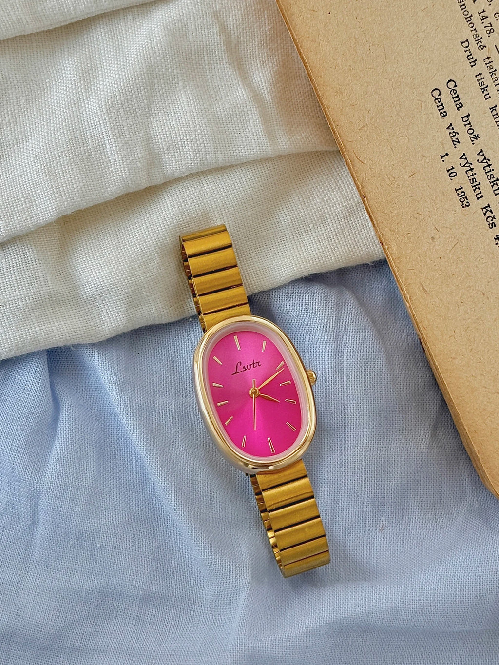 Golden Aura™ – Gold Bracelet Women Watch