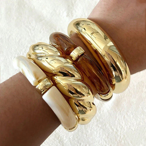 AURAVIA™️ – 4-Piece Vintage Resin Bangle Set