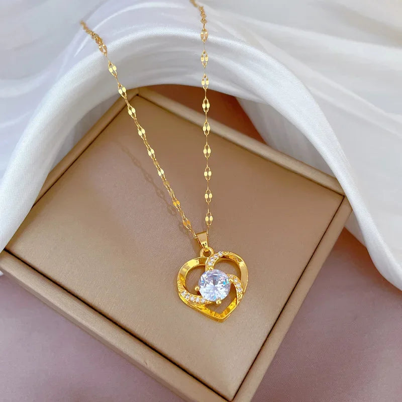 AURORA™️ – Peach Heart Pearl Oyster Clavicle Necklace