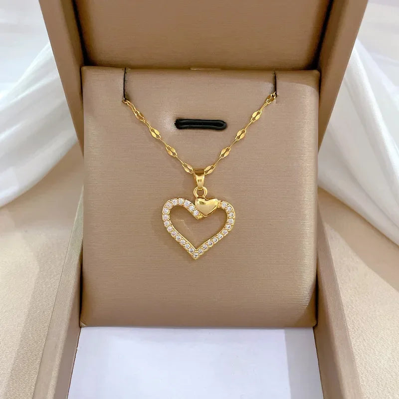 AURORA™️ – Peach Heart Pearl Oyster Clavicle Necklace