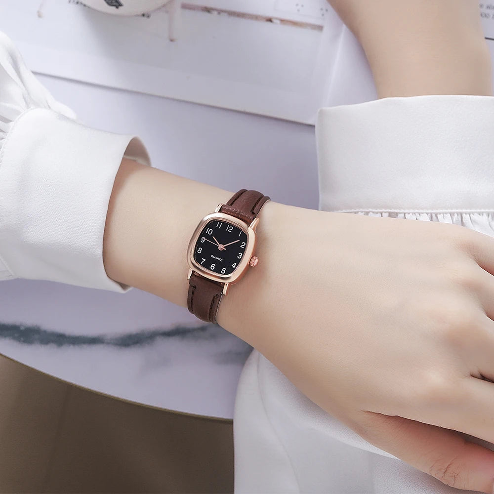 Mini Arabic Elegance – Leather Edition
