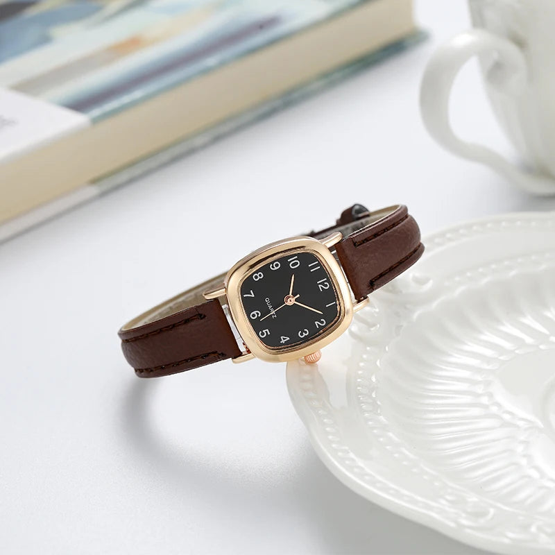 Mini Arabic Elegance – Leather Edition