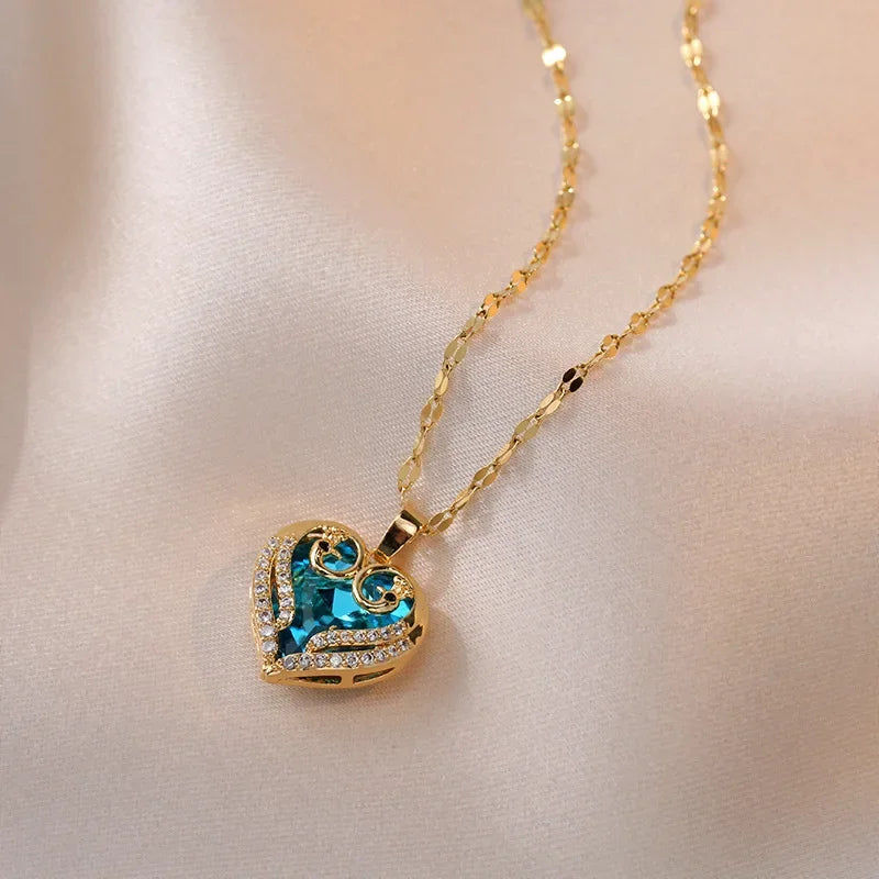 AURORA™️ – Peach Heart Pearl Oyster Clavicle Necklace