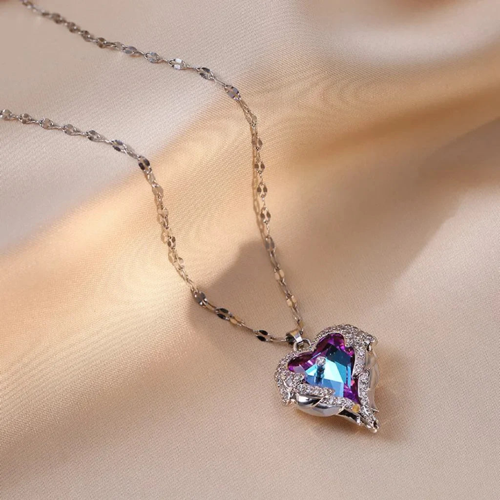 AURORA™️ – Peach Heart Pearl Oyster Clavicle Necklace
